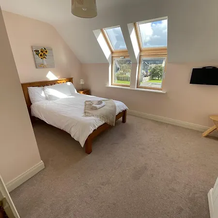 Sea Breeze Holiday home